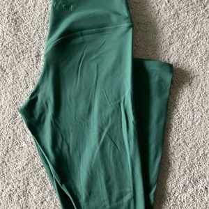 NWOT Balance Athletica Cloud Pant